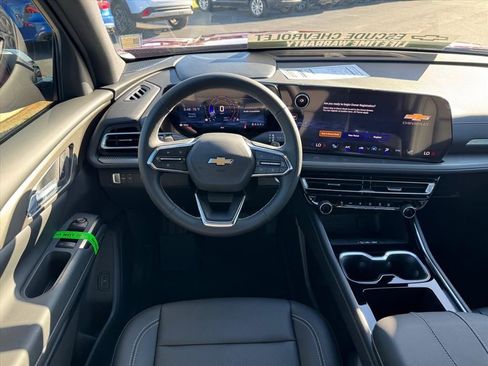 New 2026 Chevrolet Traverse LT w/ LPO, Floor Liner Package image 11