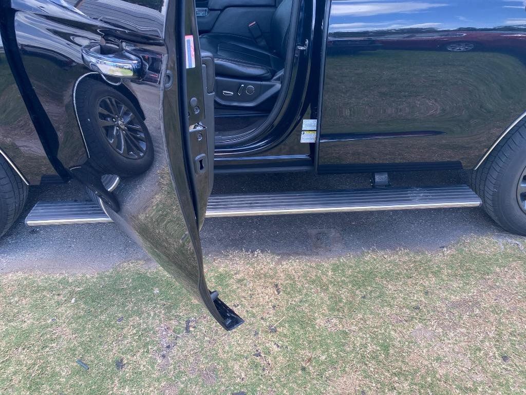 Used 2019 Ford Expedition Limited RWD image 40