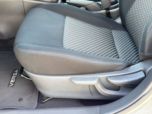 Used 2024 Nissan Versa S FWD image 13