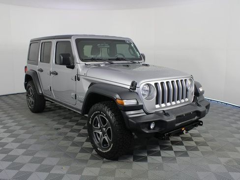 Used 2018 Jeep Wrangler Unlimited Sport S image 23