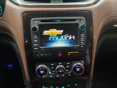 Used 2015 Chevrolet Traverse LT image 36
