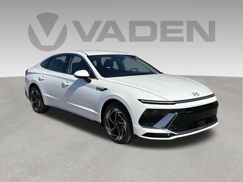 New 2026 Hyundai Sonata SEL FWD image 1