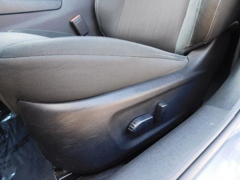 Used 2024 Nissan Altima 2.5 SV FWD image 15