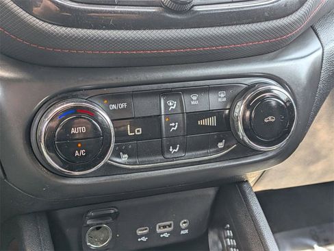 Used 2021 Chevrolet TrailBlazer RS w/ Convenience Package image 22