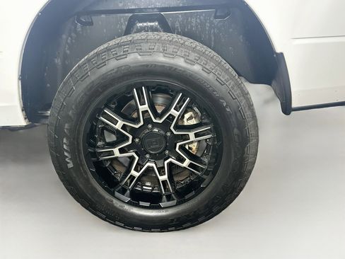 Used 2019 RAM 1500 Tradesman w/ Chrome Plus Package AWD/4WD image 11