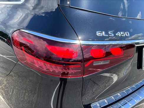 Certified 2025 Mercedes-Benz GLS 450 4MATIC image 29
