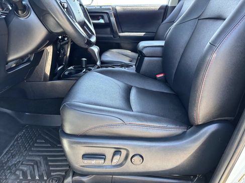 Used 2021 Toyota 4Runner TRD Off-Road Premium w/ Moonroof Package AWD/4WD image 20