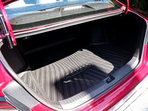 Used 2024 Honda Accord EX image 31