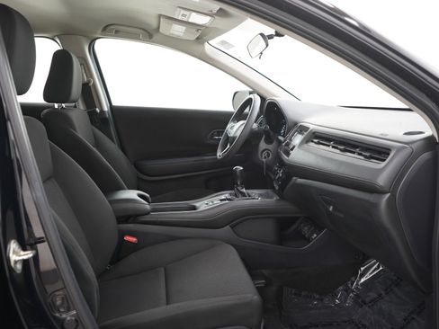 Used 2017 Honda HR-V LX image 12