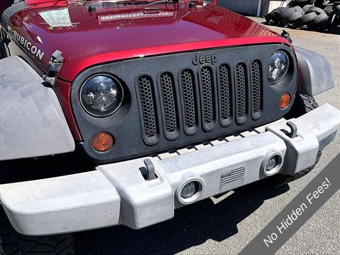 Used 2012 Jeep Wrangler Unlimited Rubicon w/ Connectivity Group AWD/4WD image 21