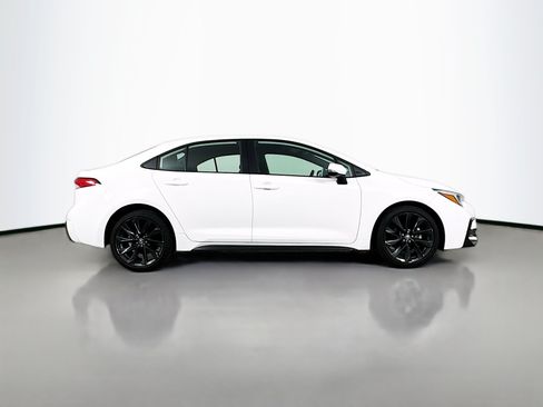 Certified 2025 Toyota Corolla SE FWD image 8