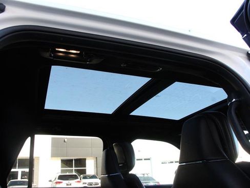 Used 2022 Lincoln Navigator Reserve image 22