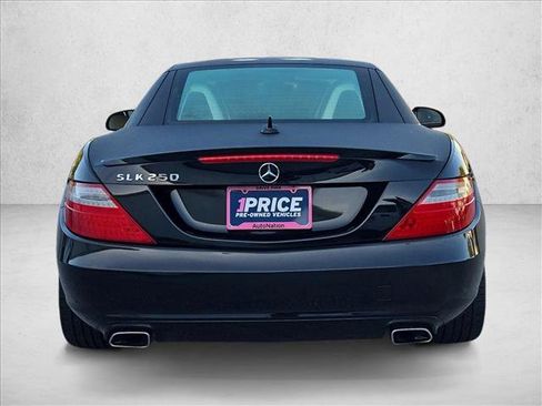 Used 2014 Mercedes-Benz SLK 250 image 7