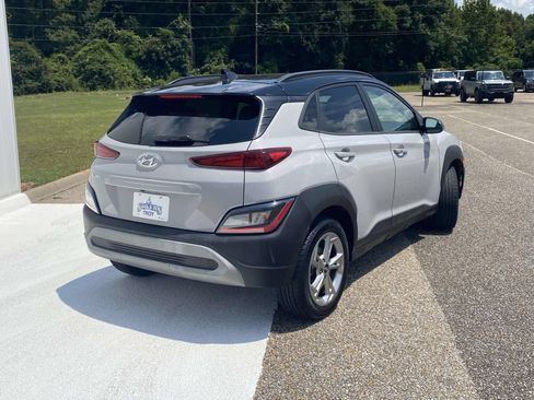 Used 2023 Hyundai Kona SEL FWD image 7