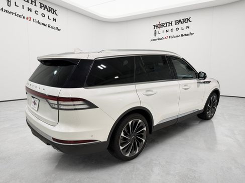 Used 2020 Lincoln Aviator Reserve w/ Equipment Group 202A AWD/4WD image 5