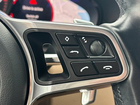 Used 2023 Porsche Cayenne AWD/4WD image 36