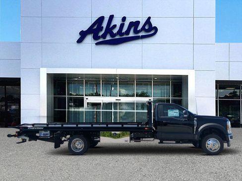 New 2025 Ford F550 2WD Regular Cab Super Duty w/ XL Chrome Package image 1