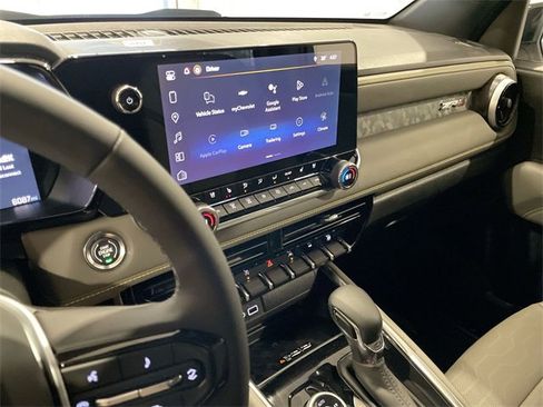 Used 2026 Chevrolet Colorado ZR2 w/ Technology Package image 22