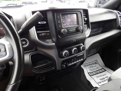 Used 2024 RAM 3500 SLT w/ Quick Order Package 2YG SLT AWD/4WD image 23