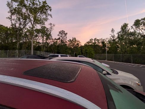 Used 2023 Toyota Highlander XLE image 11