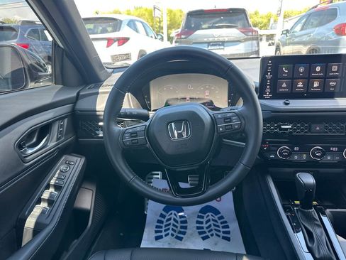 Used 2025 Honda Accord Sport image 18