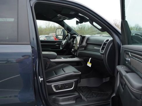 New 2026 RAM 1500 Laramie AWD/4WD image 16
