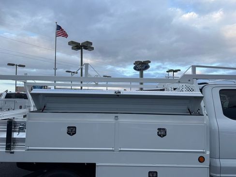 New 2025 Ford F550 4x4 SuperCab Super Duty image 10