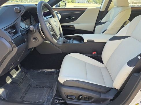 New 2025 Lexus ES 350 w/ Premium Package image 22