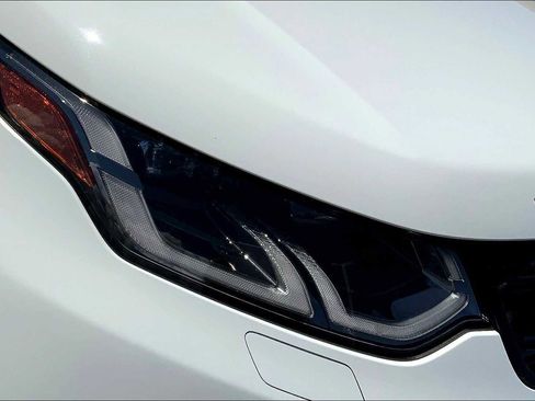 Certified 2022 Land Rover Discovery Sport SE R-Dynamic image 27