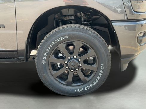 New 2026 RAM 2500 Laramie AWD/4WD image 9