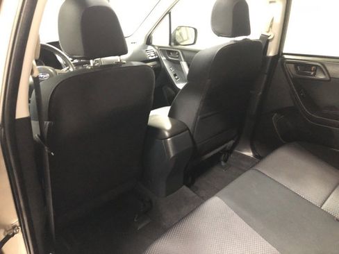 Used 2015 Subaru Forester 2.5i Premium w/ All-Weather Package image 16