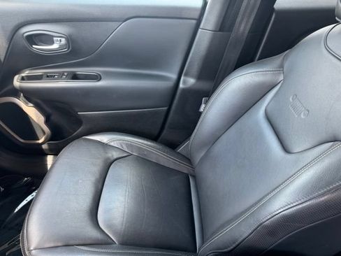 Used 2016 Jeep Renegade Limited AWD/4WD image 25