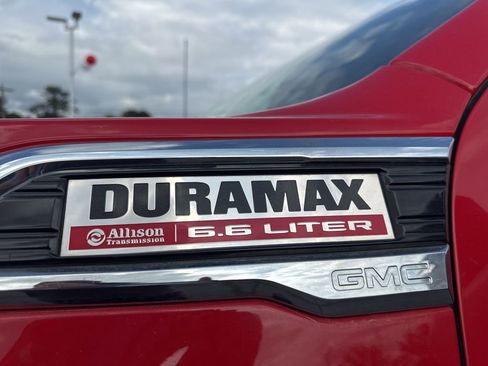 Used 2023 GMC Sierra 2500 SLT w/ SLT Premium Package AWD/4WD image 10