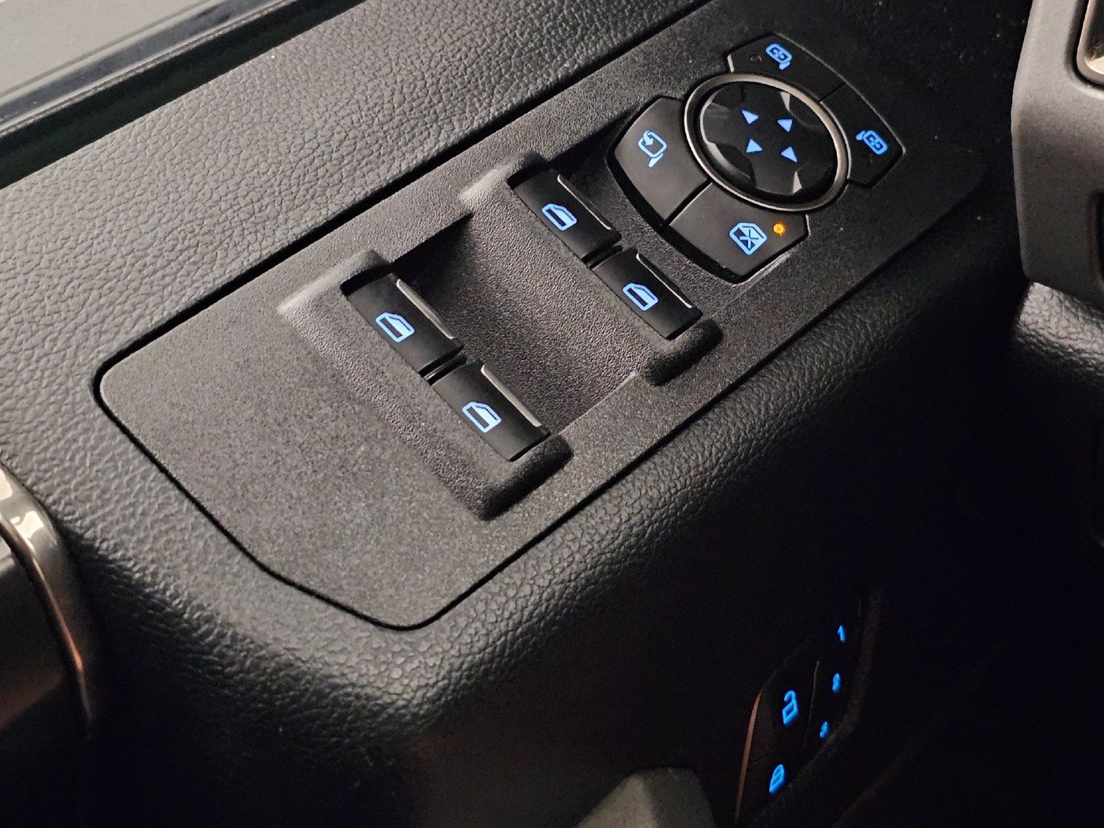 Used 2019 Ford F150 Raptor w/ Equipment Group 802A Luxury AWD/4WD image 21