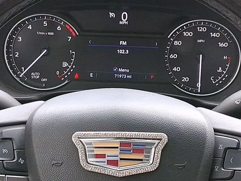 Used 2023 Cadillac XT4 Luxury image 13