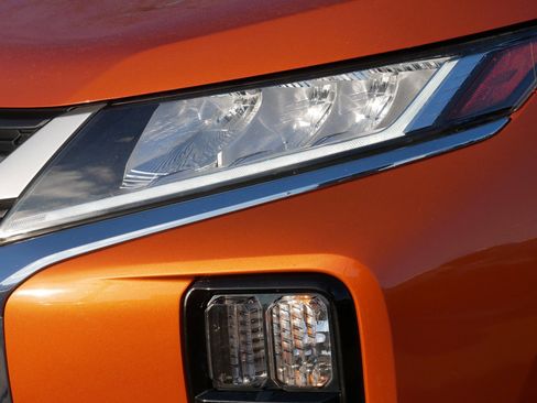 Used 2020 Mitsubishi Outlander Sport AWD image 16