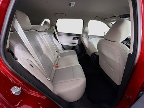 Used 2022 Nissan Rogue SV image 27