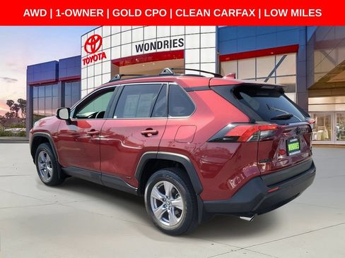 Used 2024 Toyota RAV4 LE AWD/4WD image 5