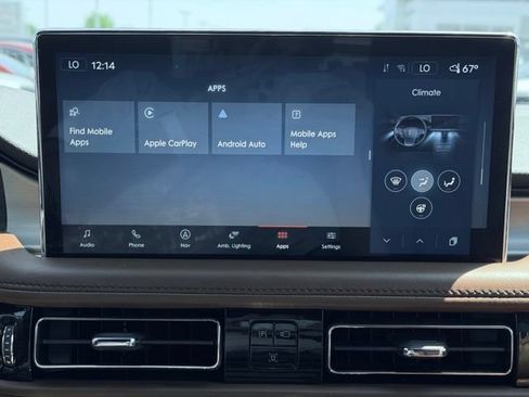 Used 2022 Lincoln Nautilus Reserve AWD/4WD image 42