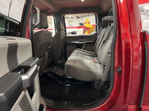 Used 2019 Ford F150 XLT w/ Equipment Group 302A Luxury image 11