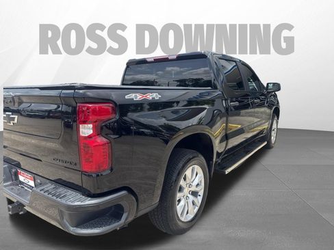 Used 2024 Chevrolet Silverado 1500 Custom w/ LPO, Dark Essentials Package AWD/4WD image 4