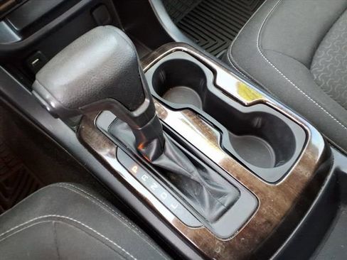 Used 2017 GMC Canyon SLE w/ Trailering Package image 5