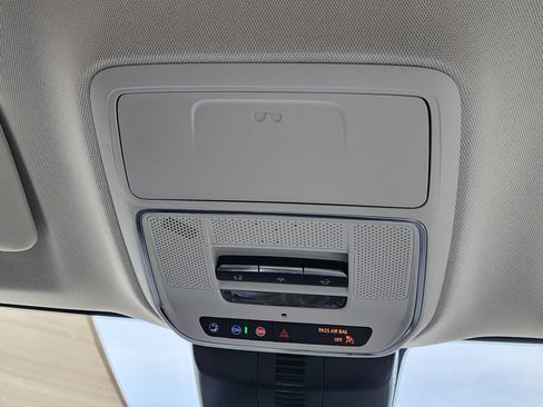 New 2026 GMC Acadia Denali w/ Super Cruise Package image 40