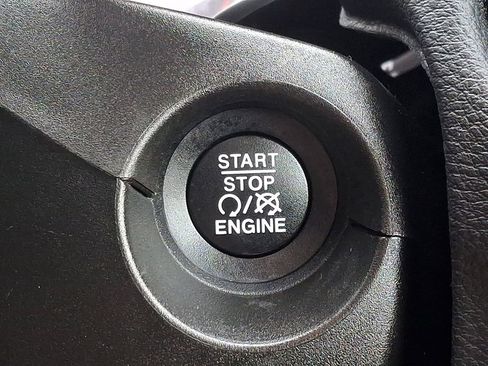 Used 2020 Jeep Compass Latitude image 22