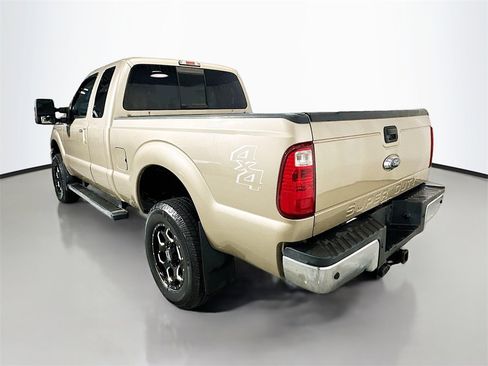 Used 2014 Ford F250 Lariat w/ Chrome Package image 6