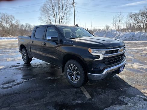 New 2026 Chevrolet Silverado 1500 LT image 3