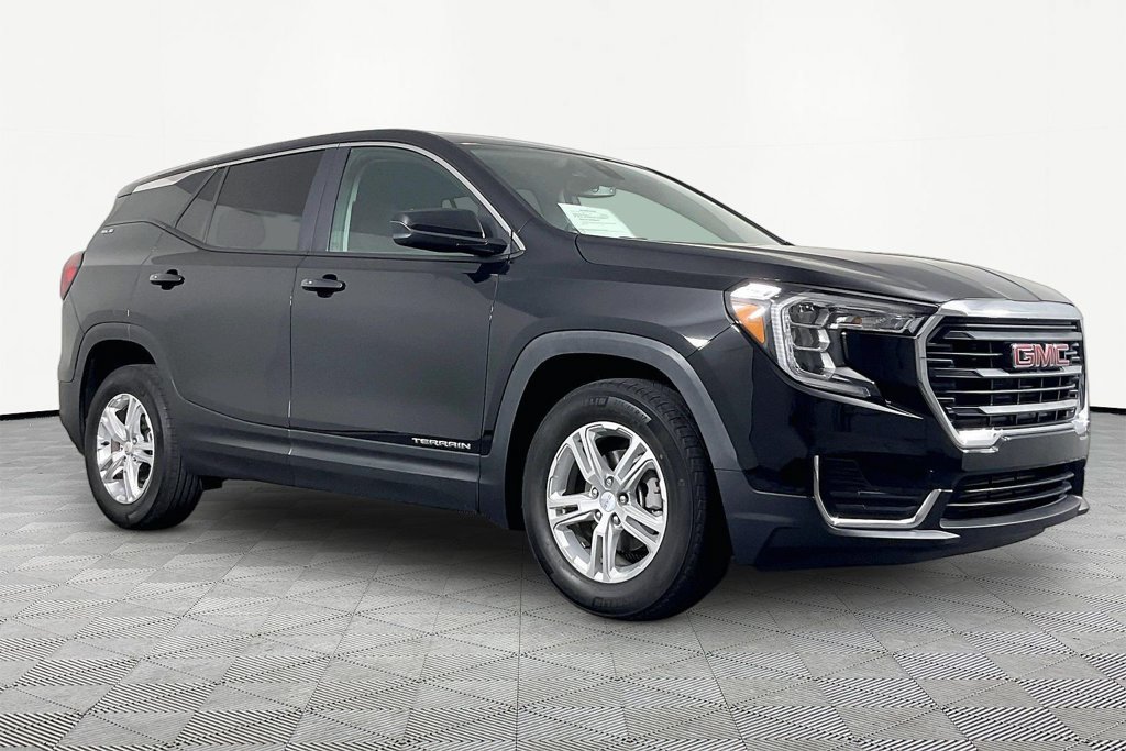 Certified 2024 GMC Terrain SLE FWD image 3