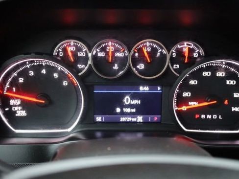 Used 2021 Chevrolet Silverado 1500 LTZ w/ Z71 Off-Road Package image 7