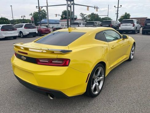 Used 2018 Chevrolet Camaro SS RWD image 3