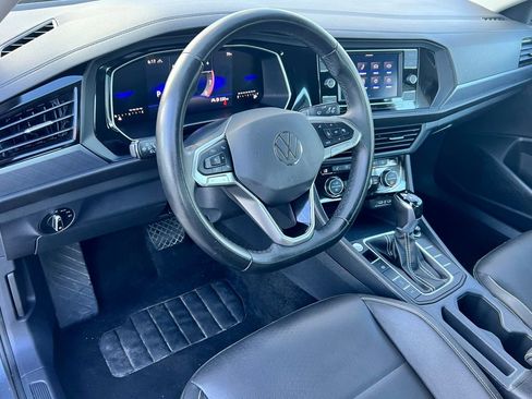Used 2024 Volkswagen Jetta SE image 16